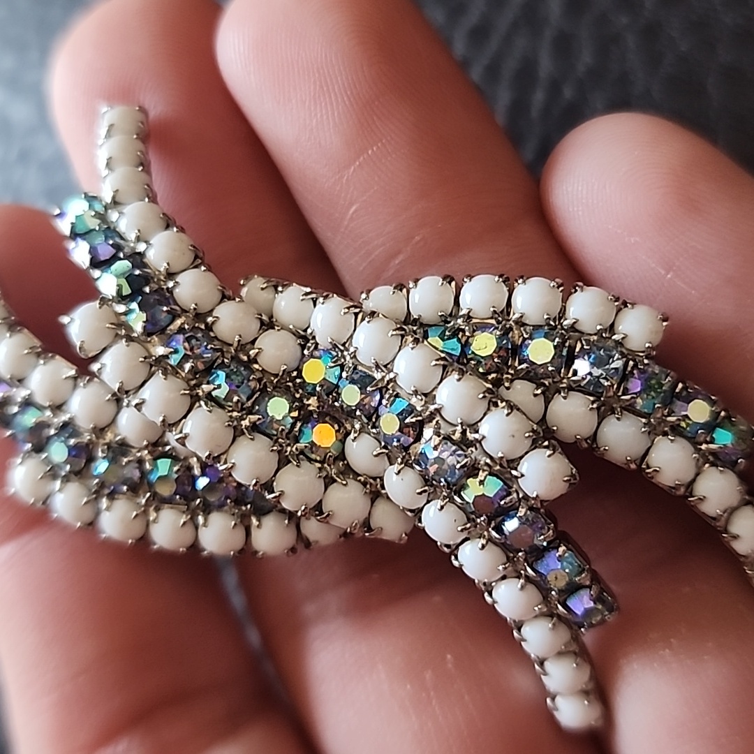 Vtg Brooch